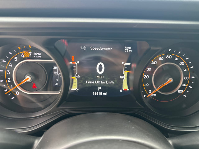 Used 2024 Jeep Wrangler Unlimited Rubicon AWD/4WD image 25