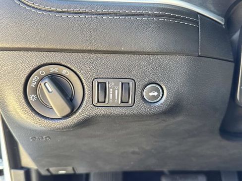 Used 2023 Dodge Charger R/T w/ Daytona Edition Group image 32