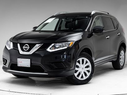 Used 2016 Nissan Rogue S w/ Appearance Package