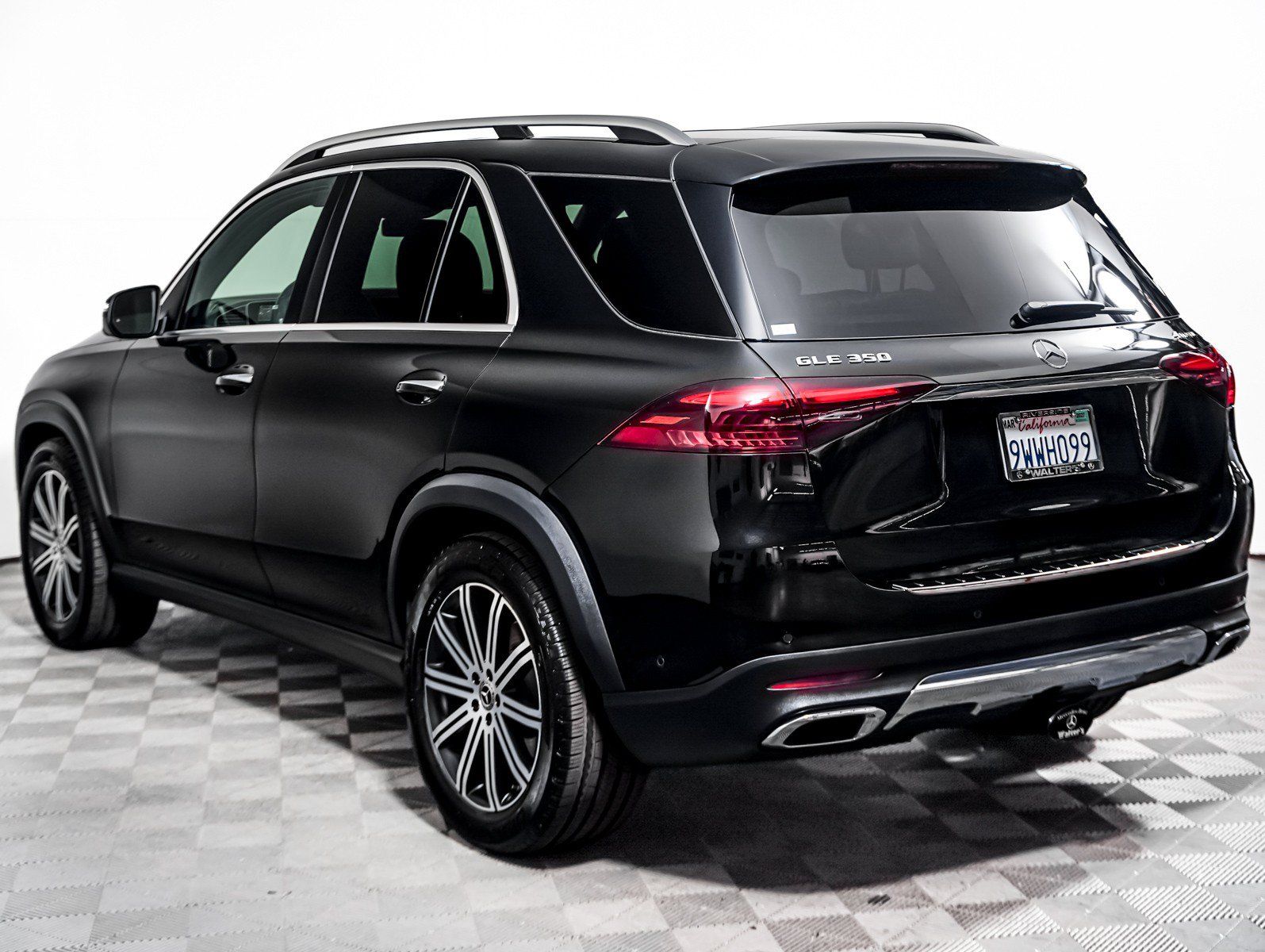 Certified 2026 Mercedes-Benz GLE 350 4MATIC image 2