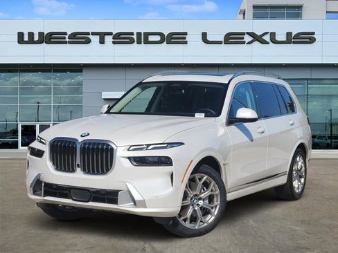 Used 2023 BMW X7 xDrive40i w/ Premium Package AWD/4WD image 1