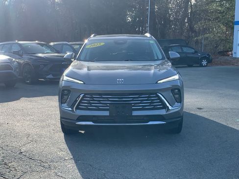 Certified 2025 Buick Envision Preferred image 10