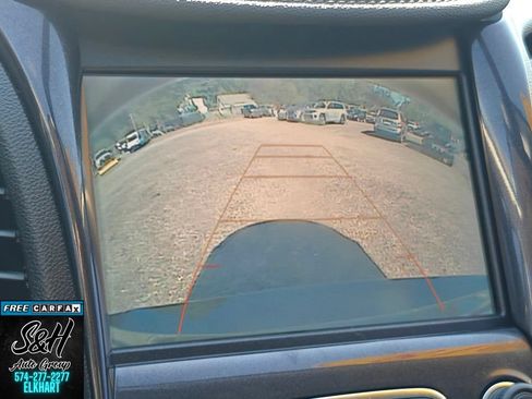 Used 2018 Chevrolet Impala LT FWD image 8