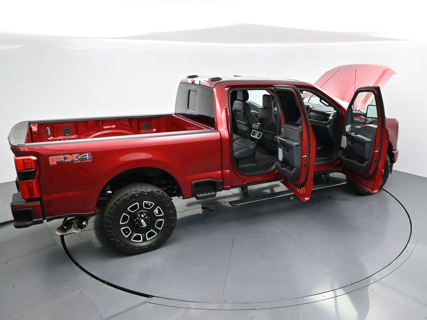 Used 2026 Ford F350 Platinum w/ FX4 Off-Road Package AWD/4WD image 46