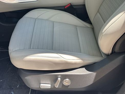 New 2026 Lincoln Nautilus Reserve AWD/4WD image 11