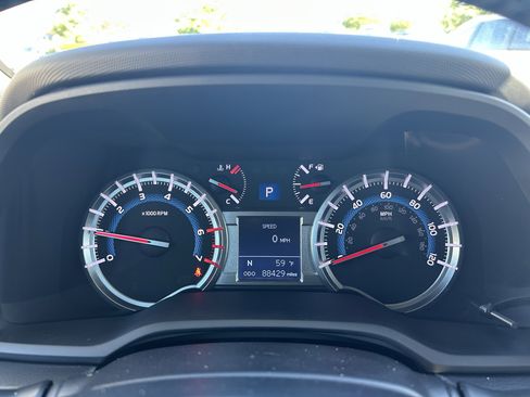 Certified 2018 Toyota 4Runner Limited AWD/4WD image 25