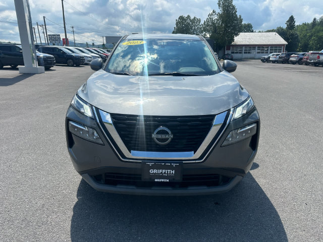 Used 2023 Nissan Rogue SV AWD/4WD image 8