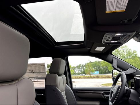 New 2026 Chevrolet Silverado 2500 ZR2 image 6