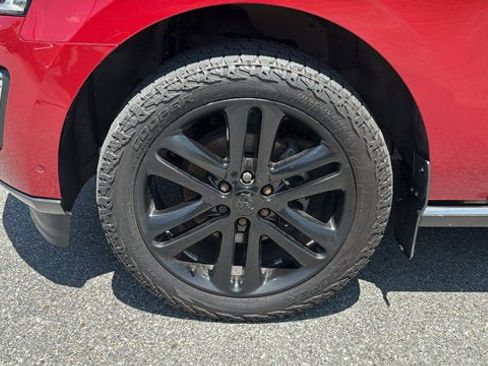 Used 2021 Ford Expedition Max Limited AWD/4WD image 11