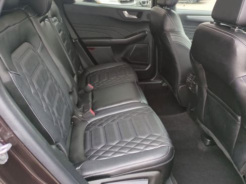 Certified 2023 Ford Escape Platinum w/ Premium Technology Package image 20