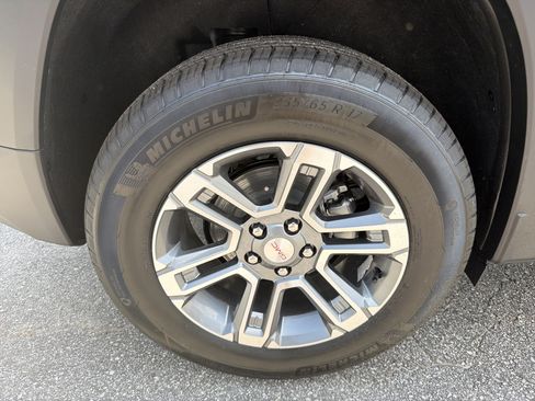 New 2026 GMC Terrain Elevation w/ LPO, Floor Liner Package FWD image 18