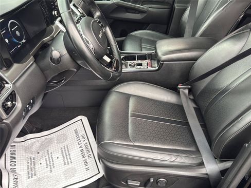 Used 2023 Kia Sorento SX AWD/4WD image 17