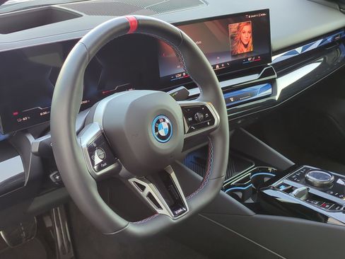 Used 2026 BMW i5 M60 AWD/4WD image 18