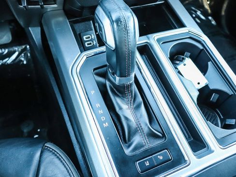 Used 2019 Ford F150 Platinum w/ Equipment Group 701A Luxury image 29