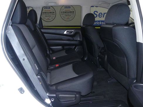Used 2018 Nissan Pathfinder S AWD/4WD image 21