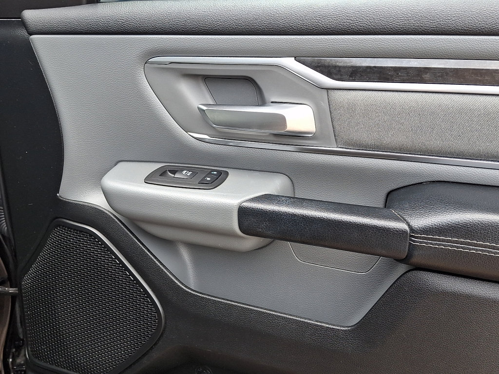 Used 2019 RAM 1500 Big Horn AWD/4WD image 10