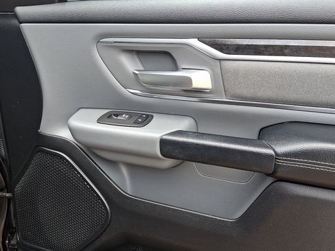 Used 2019 RAM 1500 Big Horn AWD/4WD image 10