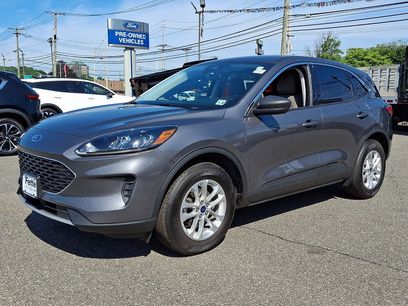 Used 2022 Ford Escape SE w/ Cold Weather Package