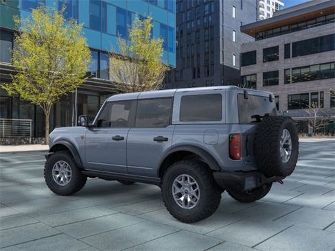 New 2025 Ford Bronco Badlands image 4