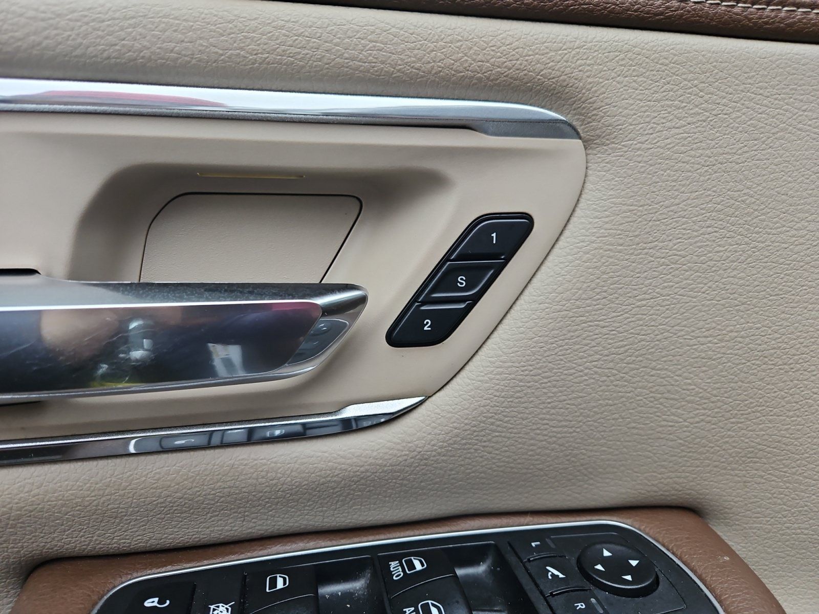 Used 2019 RAM 1500 Laramie RWD image 19