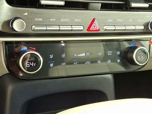 New 2026 Hyundai Palisade Calligraphy FWD image 18