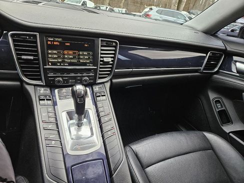 Used 2012 Porsche Panamera 4 image 52