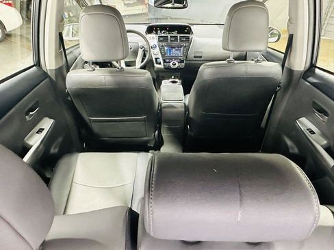 Used 2012 Toyota Prius V Five FWD image 29