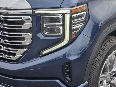 Used 2022 GMC Sierra 1500 Denali w/ Denali Reserve Package RWD image 10