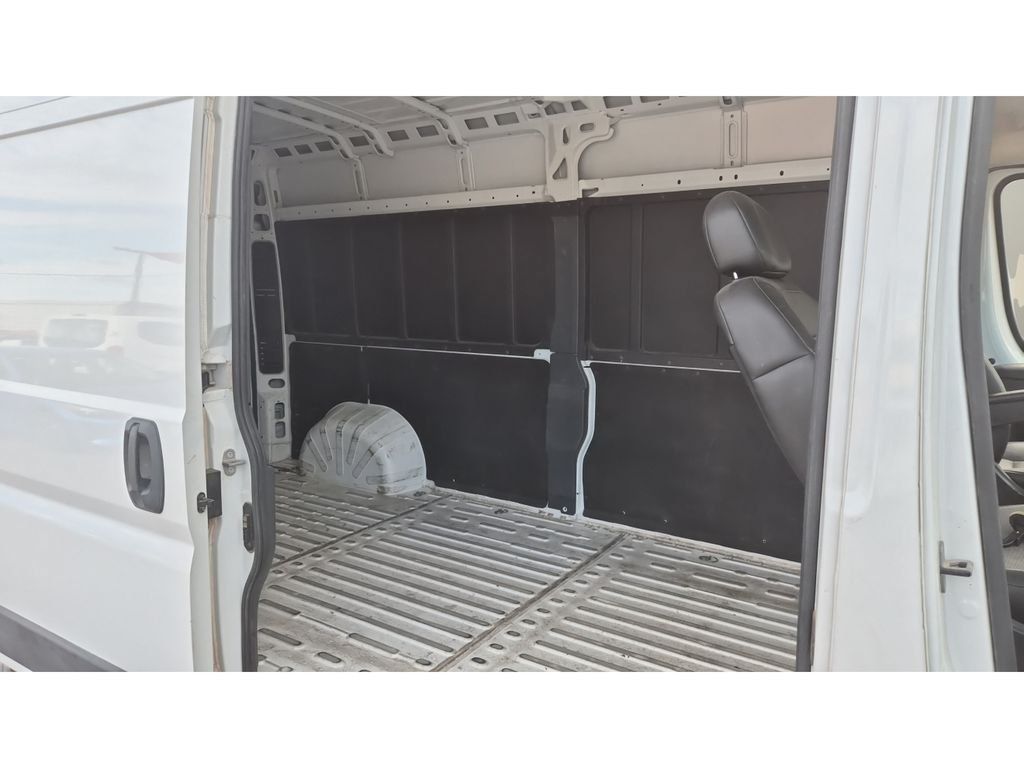 Used 2025 RAM ProMaster 3500 w/ Convenience Group FWD image 9
