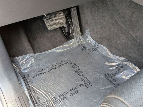 Certified 2024 Mercedes-Benz GLE 350 4MATIC w/ Winter Package image 18