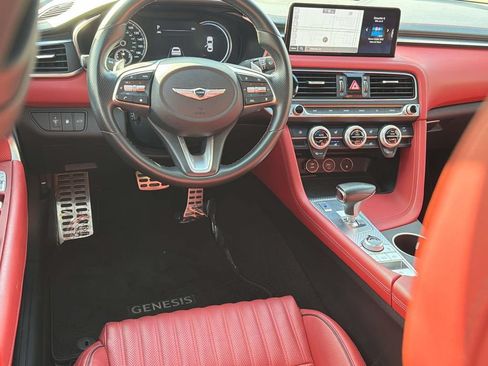Used 2023 Genesis G70 2.0T w/ Sport Prestige Package RWD image 11
