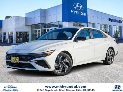 New 2025 Hyundai Elantra Sport image 1