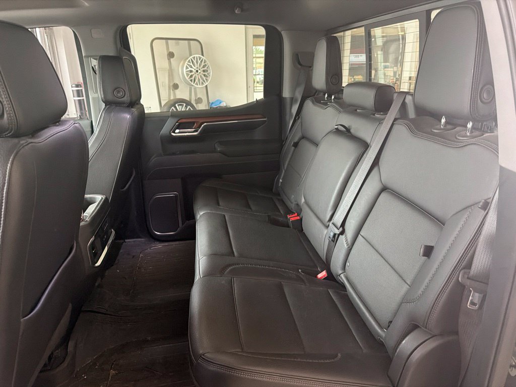 Used 2023 GMC Sierra 1500 Denali w/ Denali Reserve Package AWD/4WD image 10