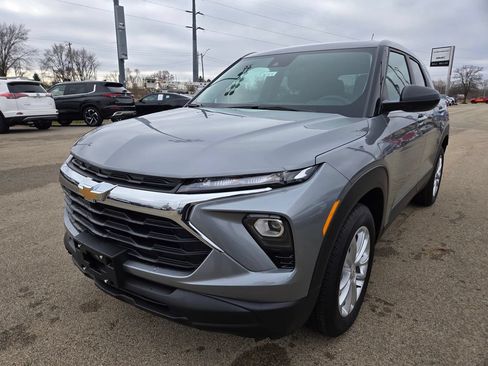 New 2026 Chevrolet TrailBlazer LS w/ LS Convenience Package FWD image 3