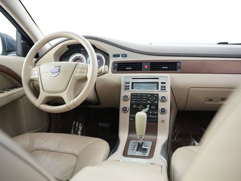 Used 2011 Volvo XC70 3.2 AWD/4WD image 8