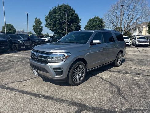 Used 2024 Ford Expedition Max Limited AWD/4WD image 2