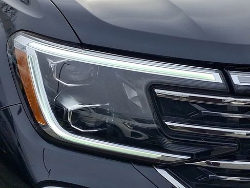 Certified 2024 Volkswagen Atlas SEL image 9