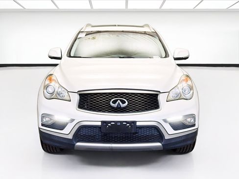 Used 2017 INFINITI QX50 2WD w/ Premium Plus Package image 2