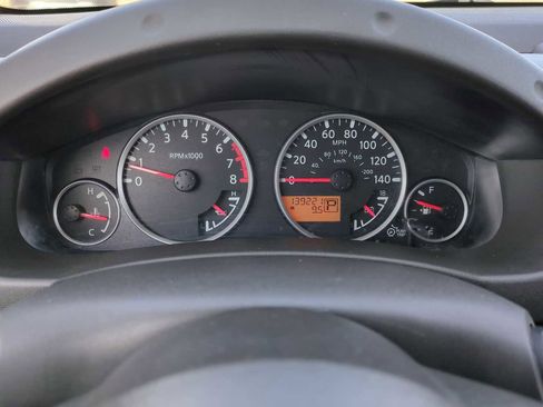 Used 2012 Nissan Pathfinder SV image 11