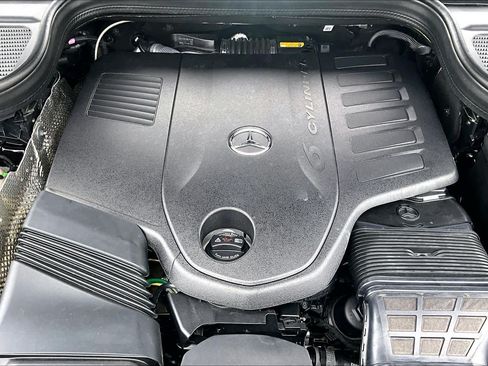 Used 2025 Mercedes-Benz GLE 450 4MATIC Coupe image 33