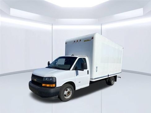 Used 2019 Chevrolet Express 3500 Extended RWD image 11