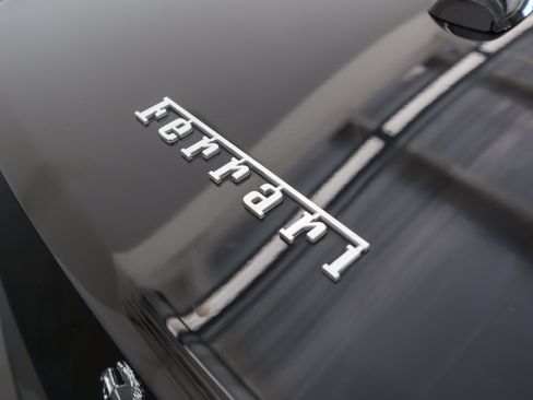 Used 2017 Ferrari California T RWD image 39
