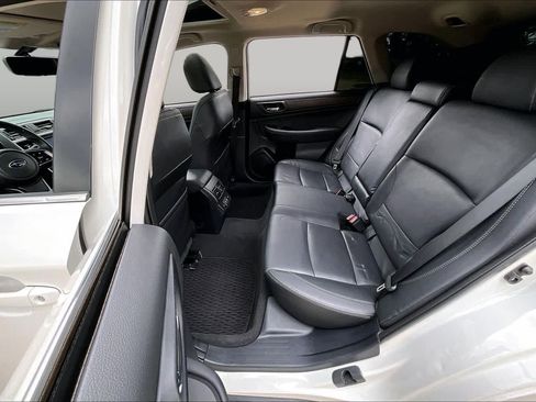 Used 2019 Subaru Outback 2.5i Limited AWD/4WD image 20