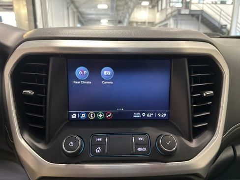 Used 2023 GMC Acadia SLE w/ Driver Convenience Package image 23