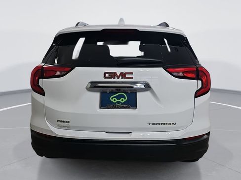 Used 2020 GMC Terrain SLE w/ Driver Convenience Package image 5