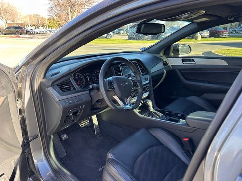 Used 2018 Hyundai Sonata Sport image 19
