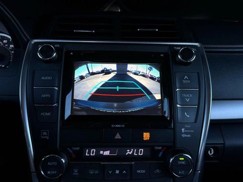 Used 2017 Toyota Camry XSE image 56