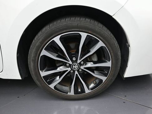Used 2019 Toyota Corolla SE FWD image 9