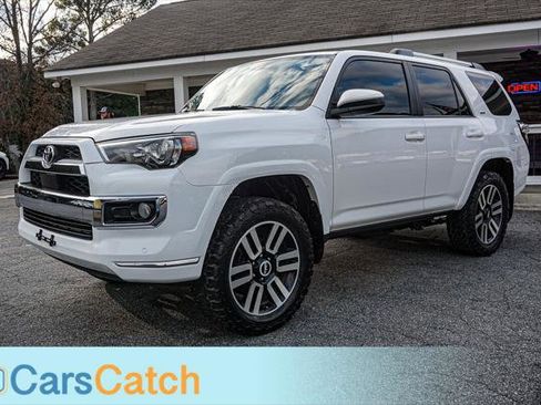 Used 2019 Toyota 4Runner SR5 image 12