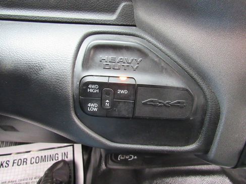 Used 2022 RAM 3500 Tradesman w/ Chrome Appearance Group AWD/4WD image 44